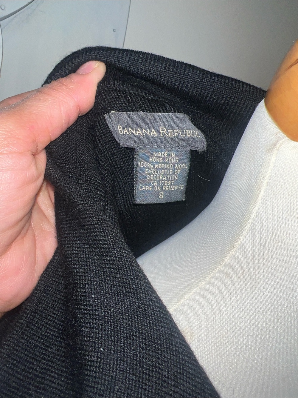 Banana Republic Black Beaded Knit Sleeveless Polo Top - Picture 3 of 7